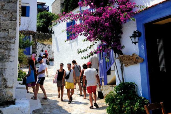 Lidromi Home Alonnisos Town Exterior photo